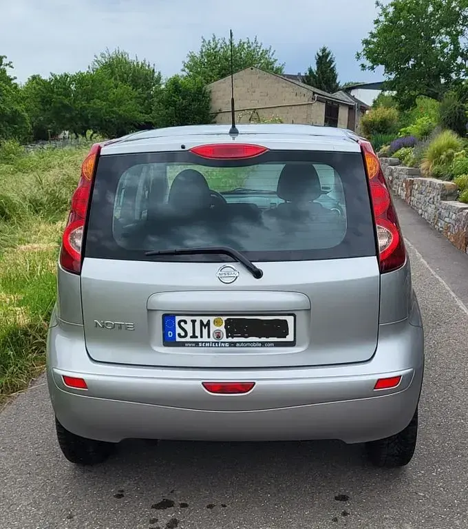 Gebraucht Nissan Note Acenta 110 PS (80 kW) 2009 Grau Kleinwagen