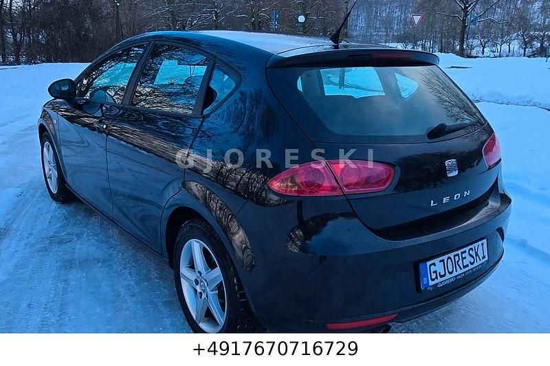 Usata Seat Leon 105 CV (77 kW) 2012 Nero Berlina