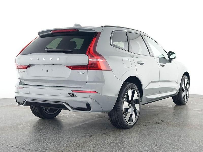 Gebraucht Volvo XC60 Plus 253 PS (186 kW) 2025 Grau SUV