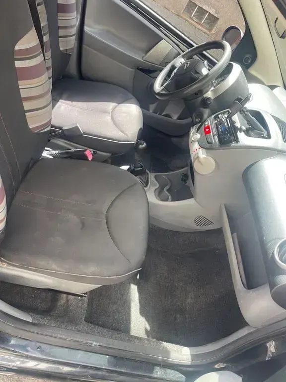 Gebraucht Citroën C1 68 PS (50 kW) 2010 Schwarz Kleinwagen