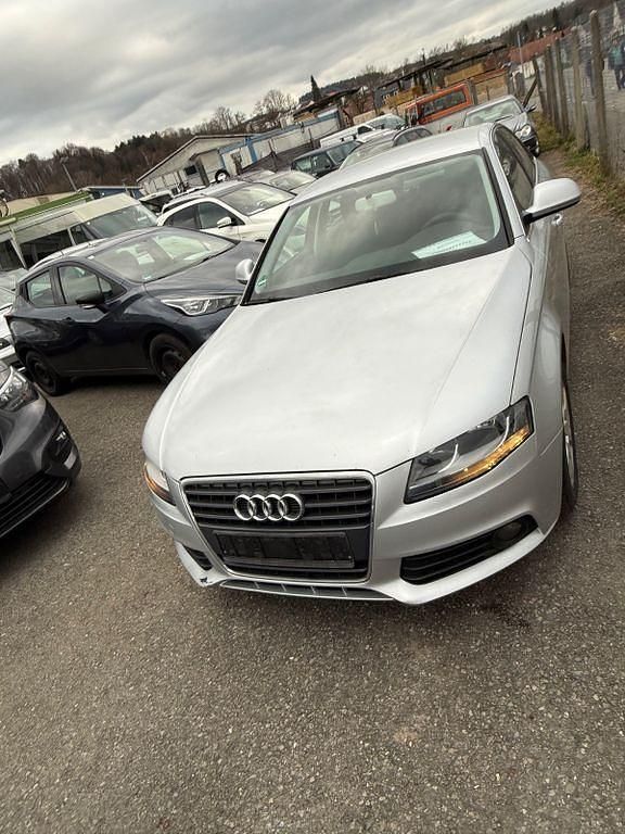 Gebraucht Audi A4 Attraction 160 PS (117 kW) 2008 Silber Limousine