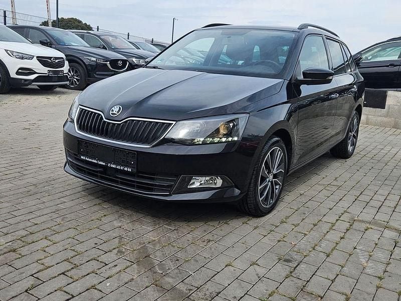 Schwarz Gebraucht 2015 Skoda Fabia Kombi | 8.450 € (Fairer Preis) - Bild 1/4