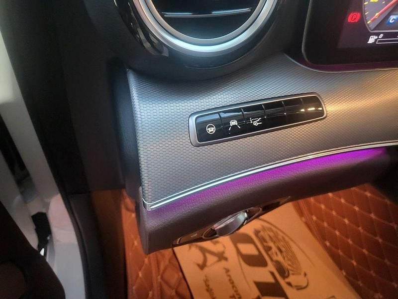 Gebraucht Mercedes E220 All-Terrain 194 PS (142 kW) 2018 Weiß Kombi