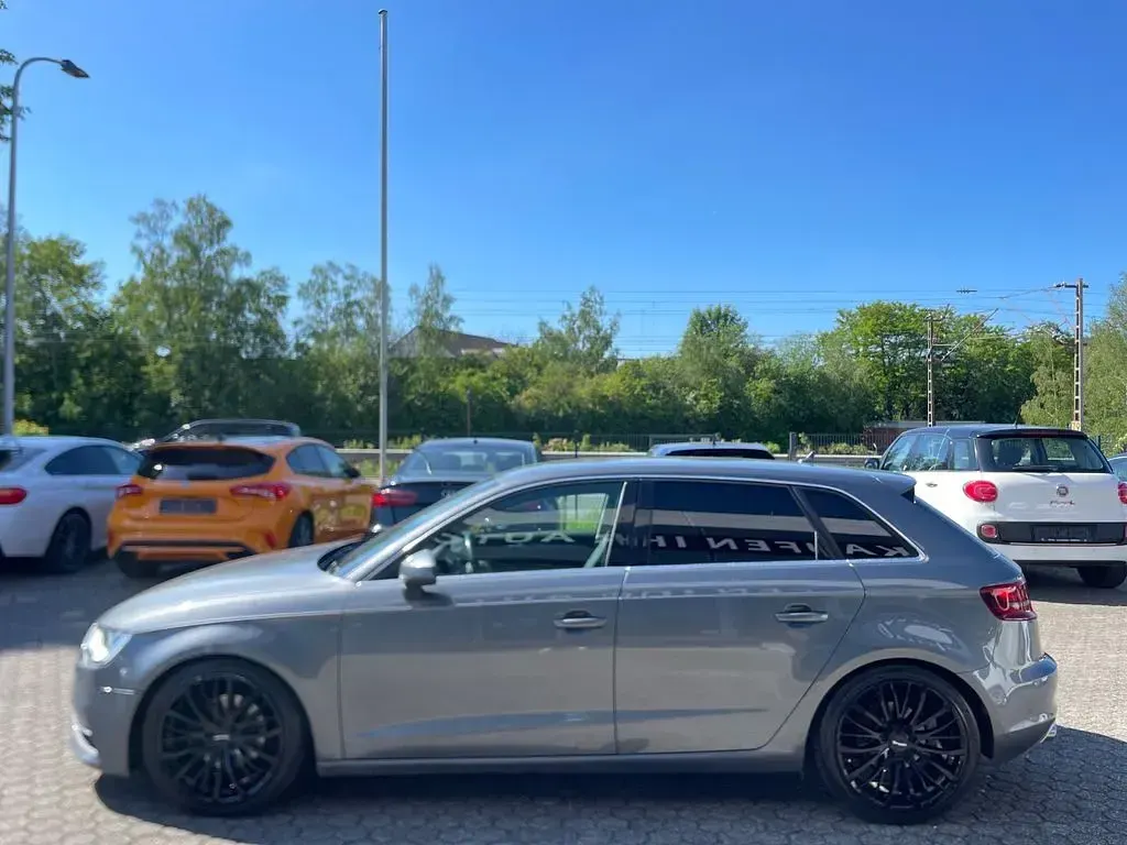 Gebraucht Audi A3 Sport 110 PS (80 kW) 2014 Grau Limousine