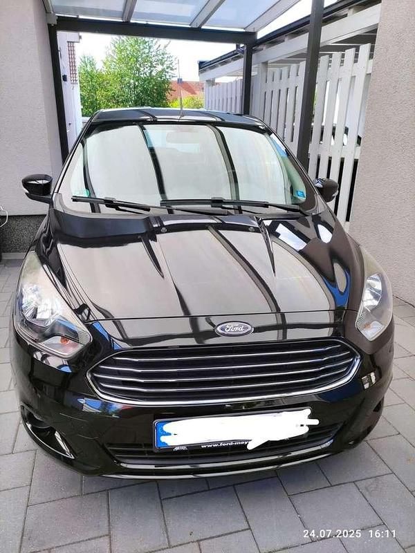 Schwarz Gebraucht 2017 Ford Ka Plus Cool & Sound Edition Kleinwagen | 6.800 € (Superpreis) - Bild 1/4