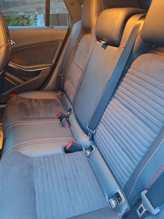 Gebraucht Mercedes CLA200 Shooting Brake 156 PS (114 kW) 2019 Weiß Kombi