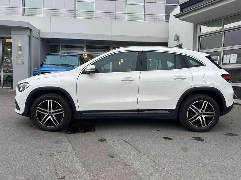 Gebraucht Mercedes GLA220 190 PS (139 kW) 2023 Weiß SUV