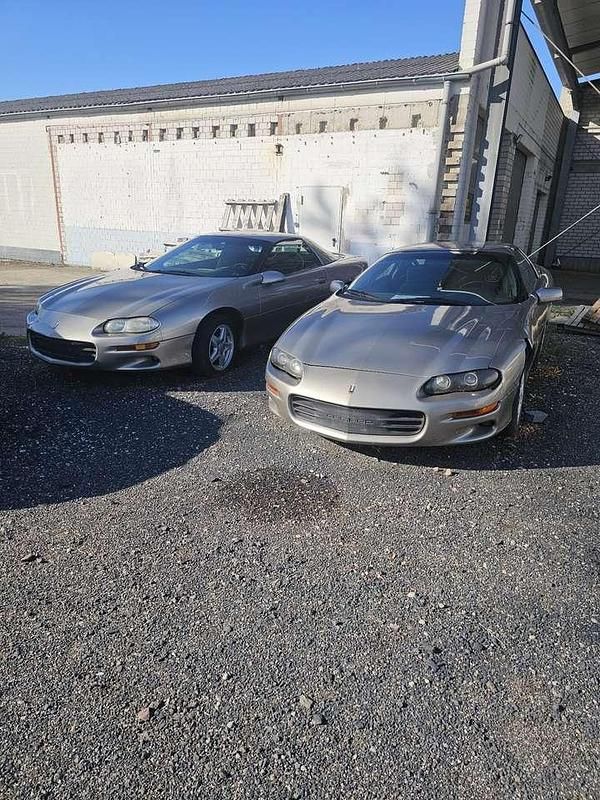 Silber Gebraucht 1999 Chevrolet Camaro Coupé | 4.200 € (Superpreis) - Bild 1/4