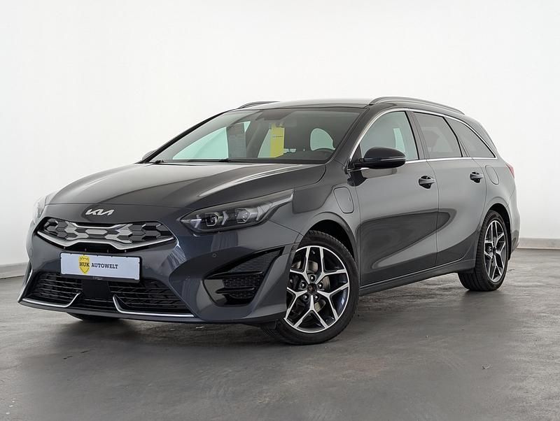 Gebraucht Kia Ceed Platinum Edition 141 PS (103 kW) 2022 Kleinwagen