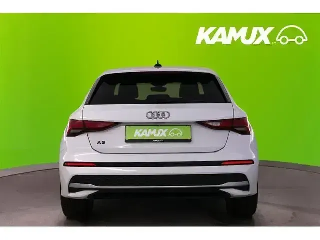 Używany Audi A3 Advanced 116 KM (85 kW) 2025 Biały Sedan/Limuzyna