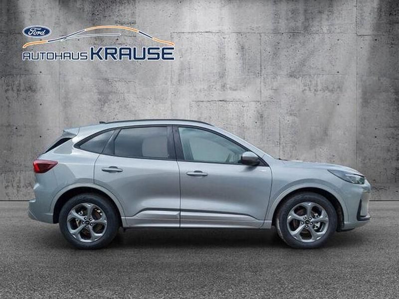 Gebraucht Ford Kuga ST-Line 186 PS (136 kW) 2024 Agate black metallic SUV