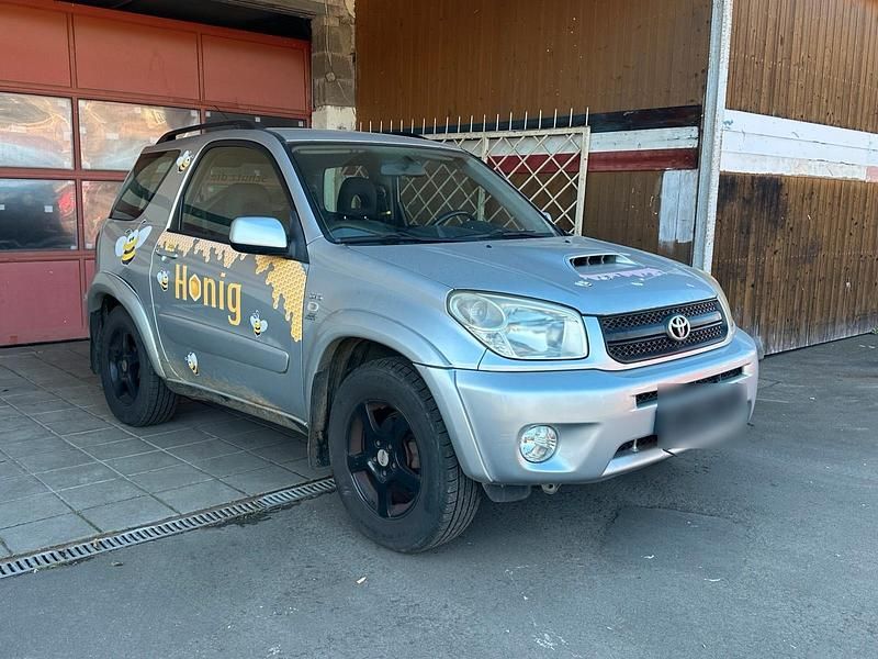 Gebraucht Toyota RAV4 116 PS (85 kW) 2005 Silber SUV
