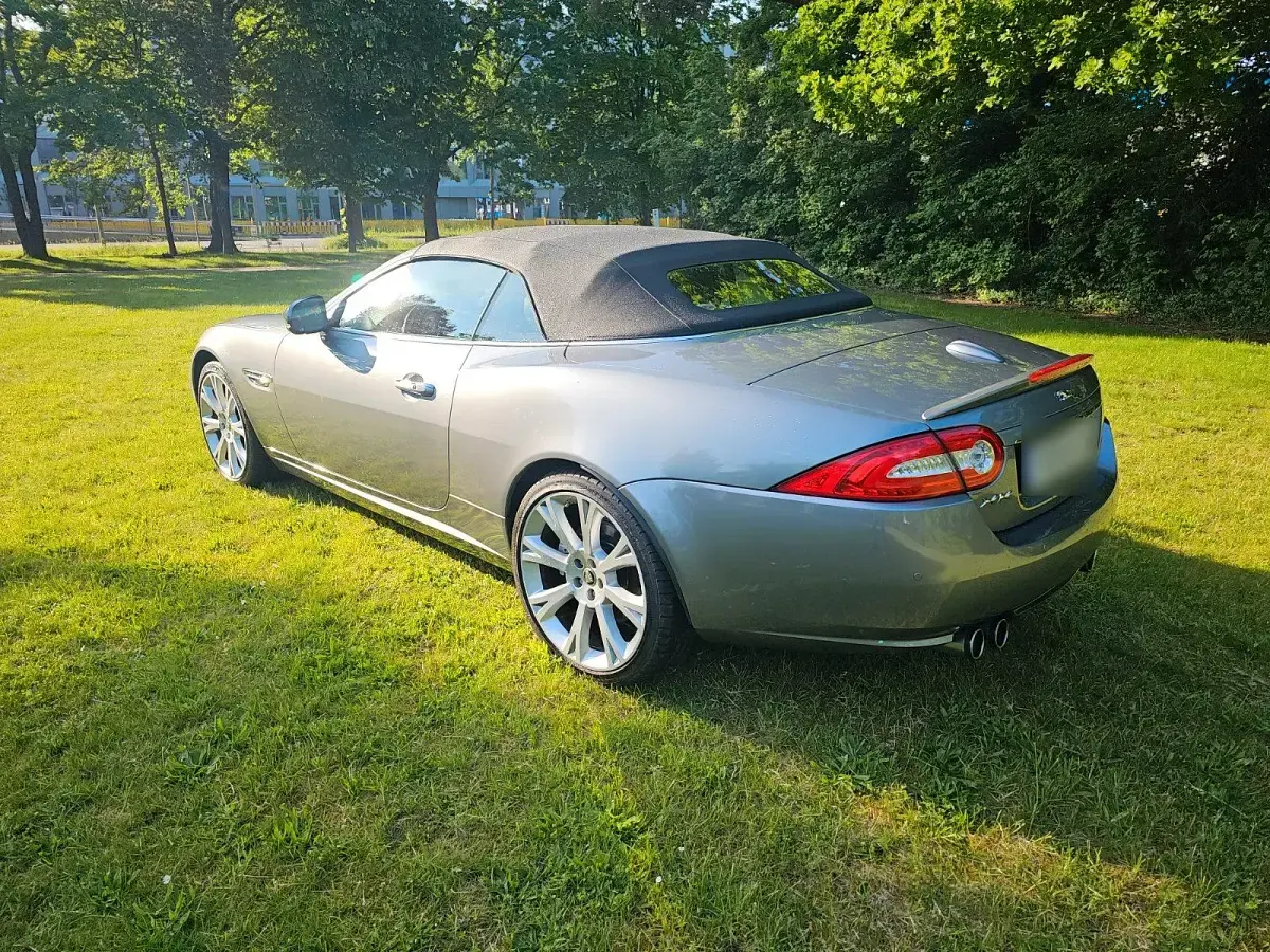 Gebraucht Jaguar XK 385 PS (283 kW) 2013 Grau Cabrio