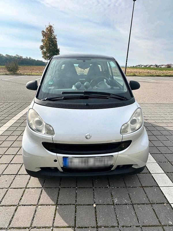 Grau Gebraucht 2007 Smart ForTwo Coupé Kleinwagen | 3.100 € - Bild 1/4