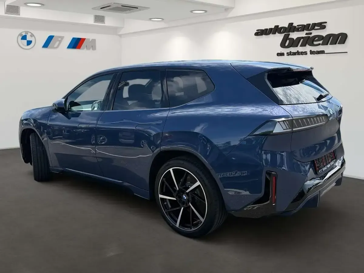 Gebraucht BMW iX3 M Sport 344 kW (469 PS) 2025 Ocean wave blau SUV