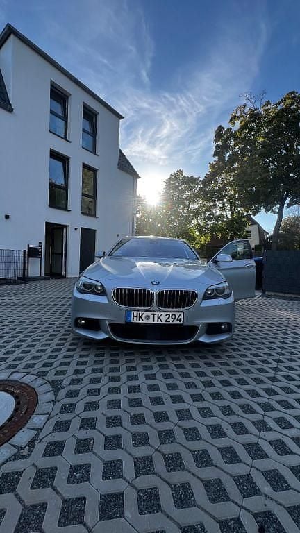 Grau Gebraucht 2012 BMW 535 Performance Limousine | 21.900 € (Teuer) - Bild 1/4