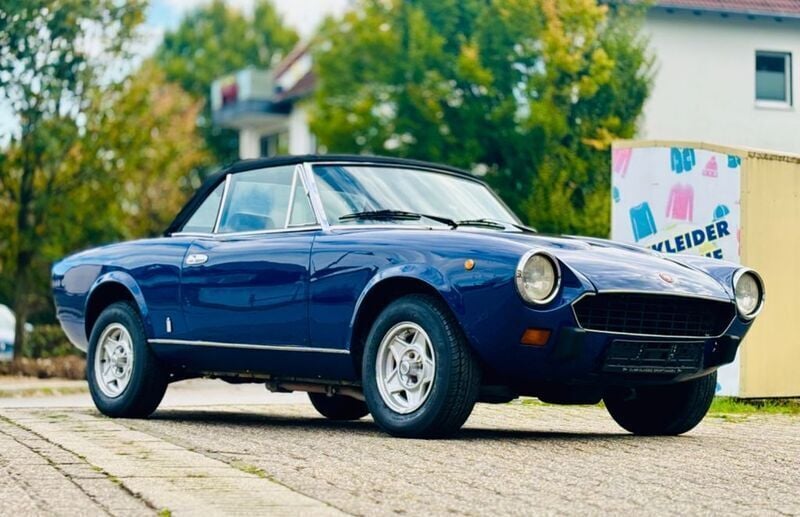 Gebraucht Fiat 124 Spider 105 PS (77 kW) 1981 Blau Cabrio
