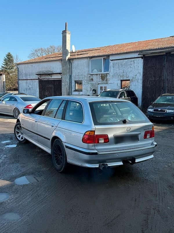 Gebraucht BMW 525 186 PS (136 kW) 2003 Silber Kombi