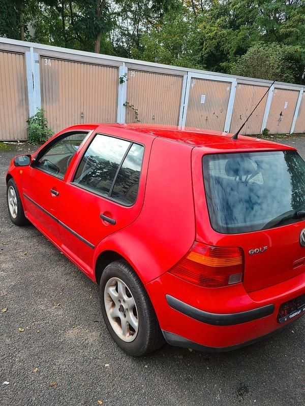 Rot Gebraucht 1998 VW Golf IV Kleinwagen | 350 € (Superpreis) - Bild 1/4