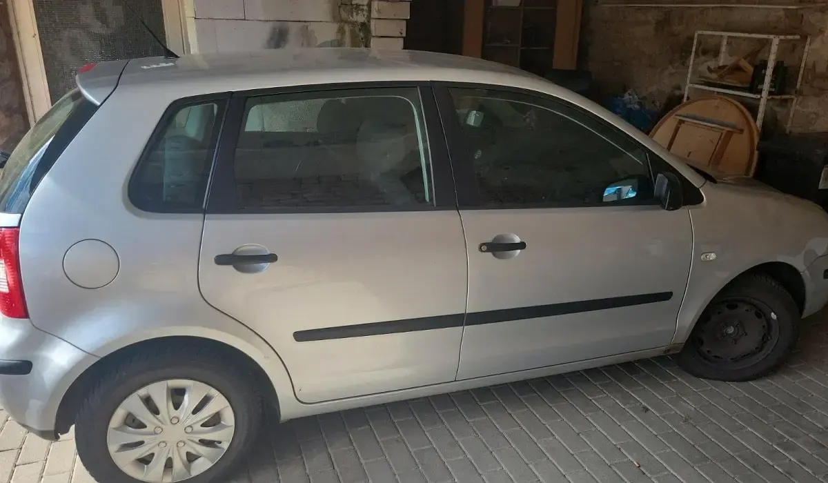 Gebraucht VW Polo 54 PS (39 kW) 2003 Silber Kleinwagen