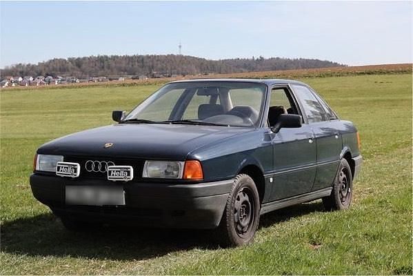 Blau Gebraucht 1991 Audi 80 Limousine | 1.200 € - Bild 1/4