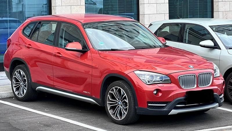 Gebraucht 2013 BMW X1 xLine SUV | 11.900 € - Bild 1/4