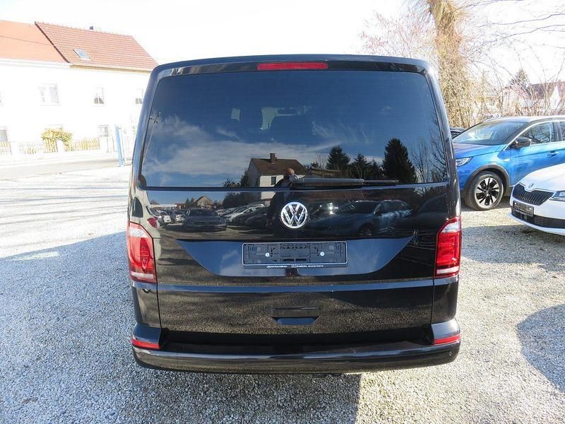 Gebraucht VW T6 Comfortline 150 PS (110 kW) 2016 Deep black perleffekt Van