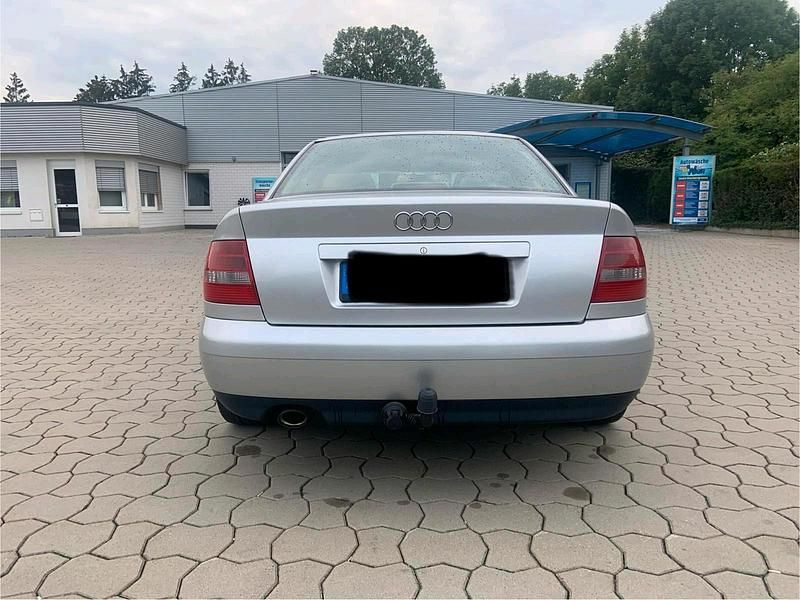 Gebraucht Audi A4 101 PS (74 kW) 2000 Grau Limousine