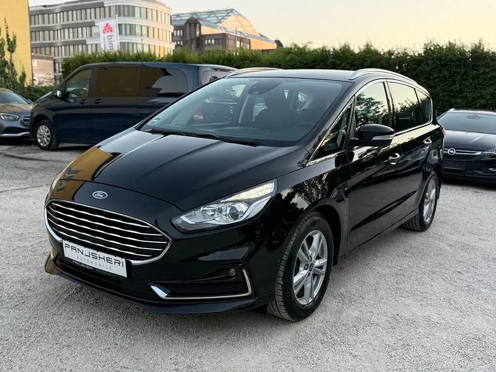 Gebraucht Ford S-MAX Titanium 150 PS (110 kW) 2021 Schwarz Van / Kleinbus