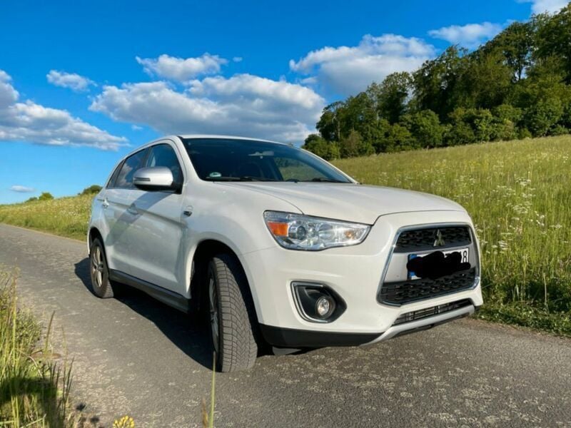 Weiß Gebraucht 2015 Mitsubishi ASX Diamant Edition SUV | 6.999 € (Superpreis) - Bild 1/4