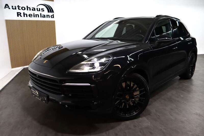 Schwarz Gebraucht 2018 Porsche Cayenne Chrono SUV | 46.750 € (Fairer Preis) - Bild 1/3