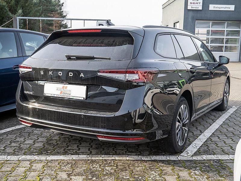 Gebraucht Skoda Superb Selection 150 PS (110 kW) 2025 Schwarz Kombi