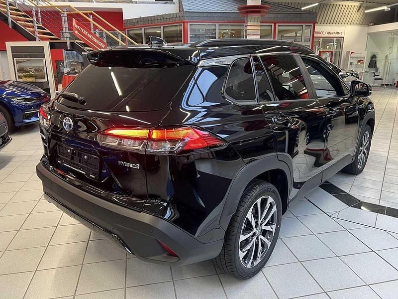 Gebraucht Toyota Corolla Cross Premium 197 PS (144 kW) 2025 Schwarz SUV