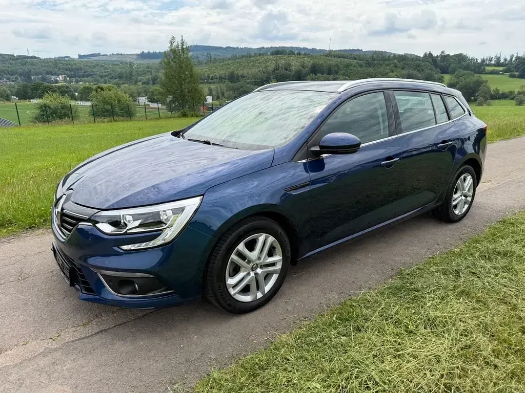 Gebraucht Renault Mégane Business 116 PS (85 kW) 2020 Blau Limousine