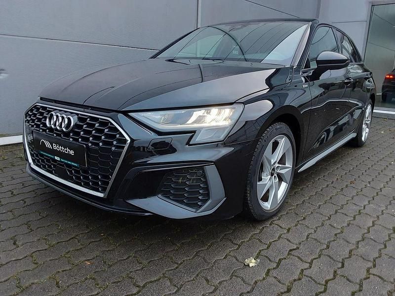 Gebraucht Audi A3 e-tron S-Line 110 PS (80 kW) 2024 Mythosschwarz Kleinwagen