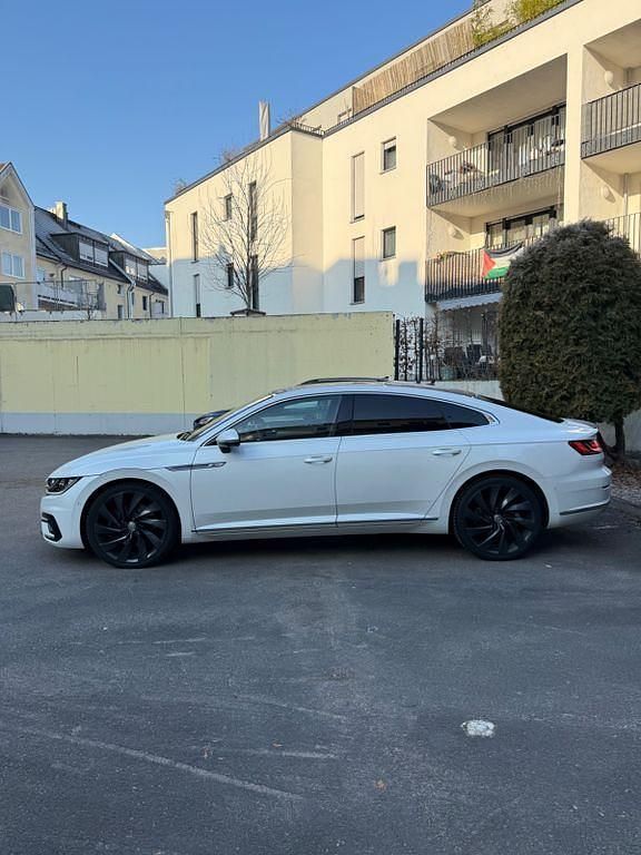 Gebraucht VW Arteon R-line 239 PS (175 kW) 2018 Weiß Kleinwagen