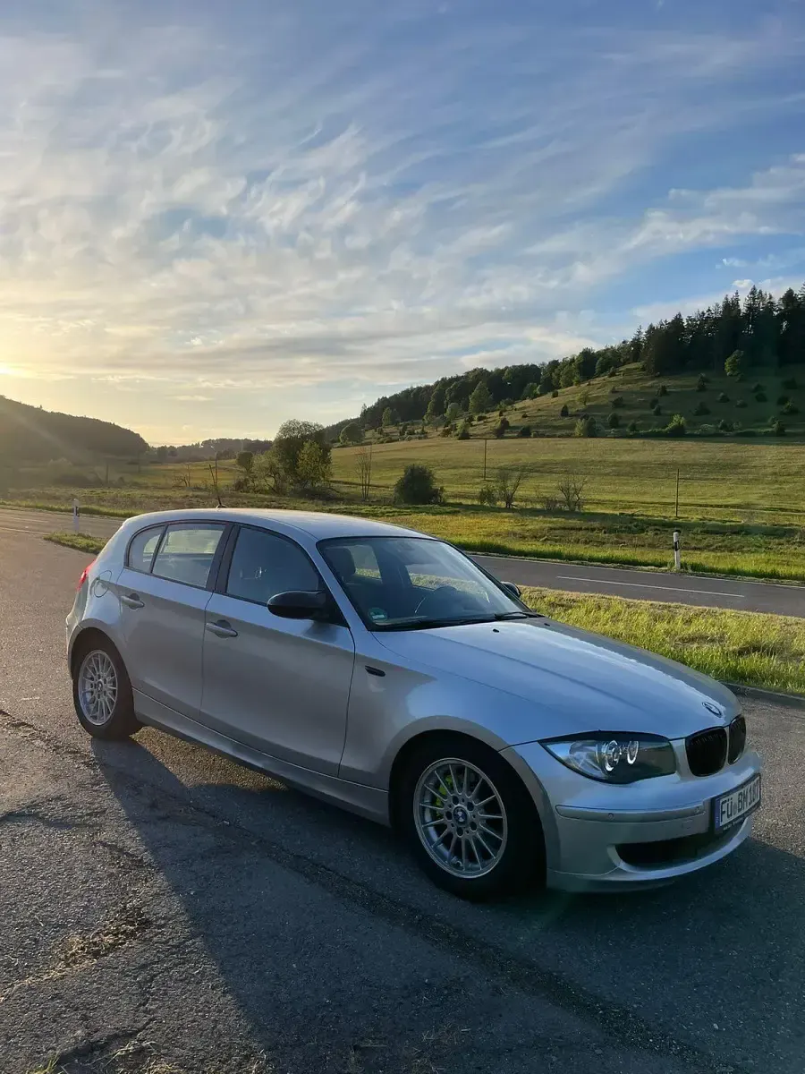 Używany BMW 120 177 KM (130 kW) 2008 Srebrny Hatchback