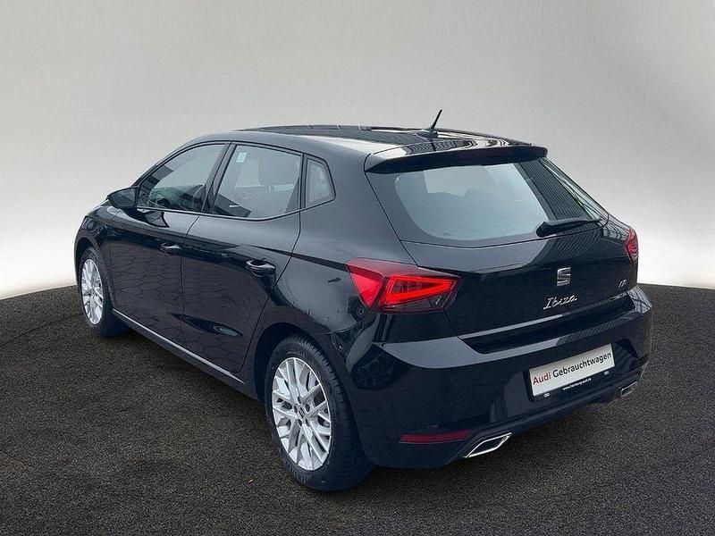 Używany Seat Ibiza FR 110 KM (80 kW) 2024 Czarny Hatchback
