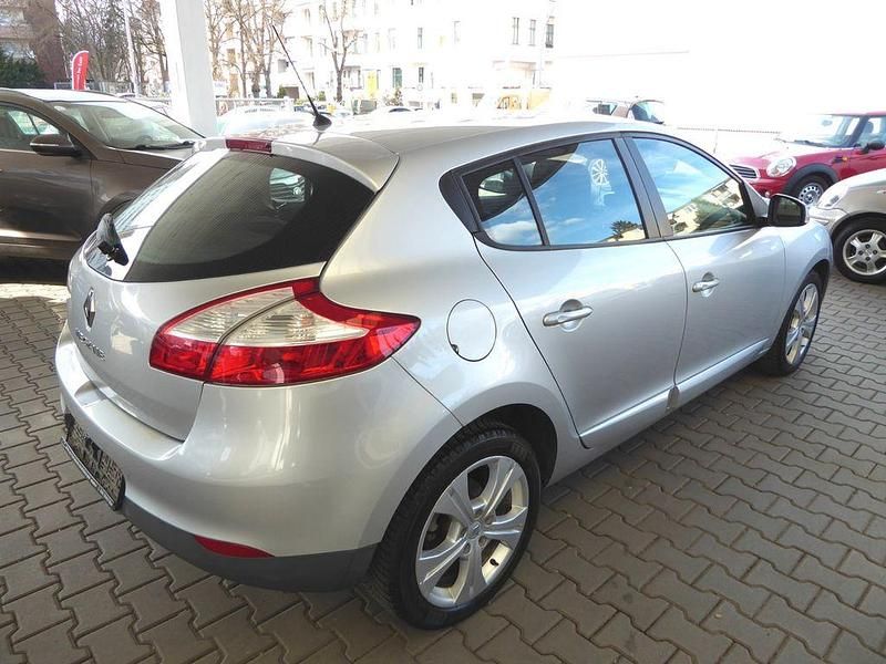 Gebraucht Renault Mégane Initiale Paris 110 PS (80 kW) 2014 Grau Limousine