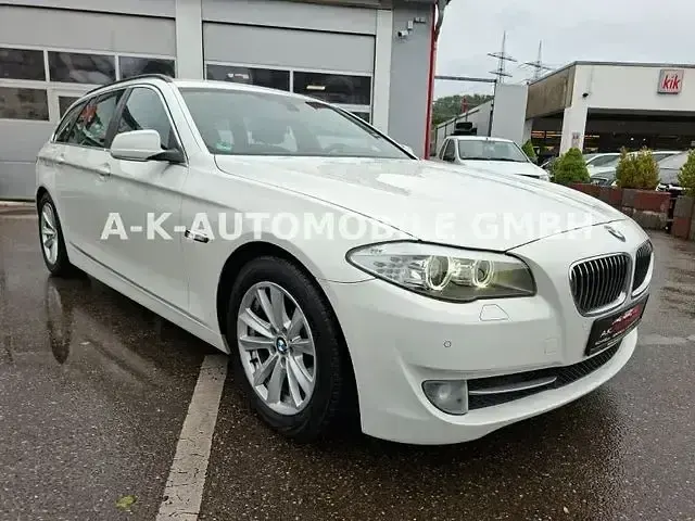 Gebraucht BMW 520 Performance 184 PS (135 kW) 2013 Weiß Kombi