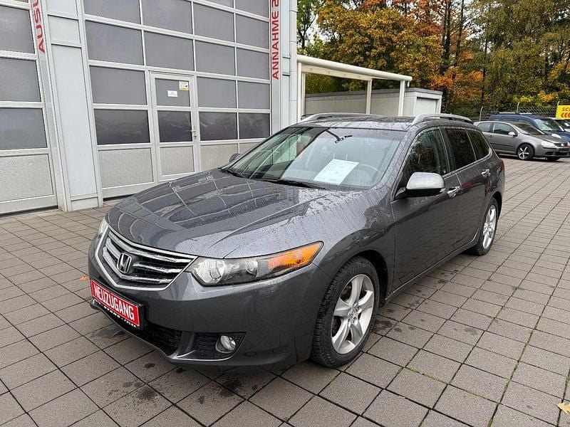 Grau Gebraucht 2011 Honda Accord Kombi | 9.790 € (Fairer Preis) - Bild 1/4