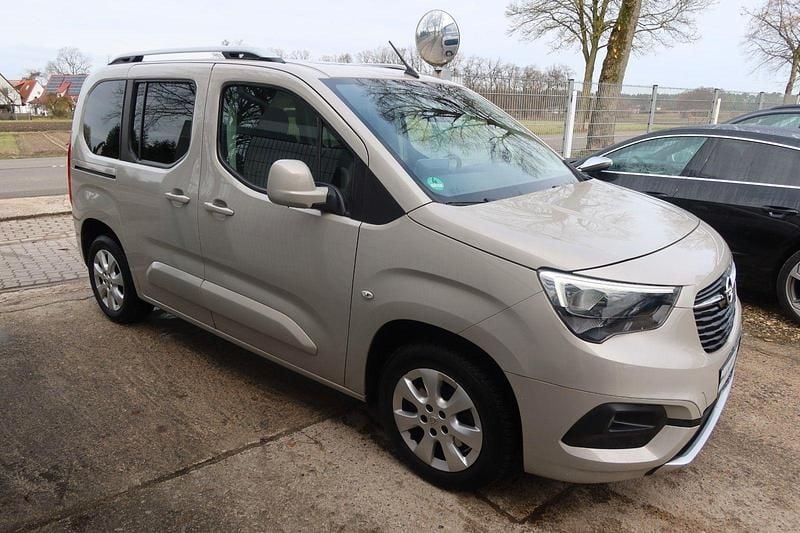 Gebraucht Opel Combo Life Innovation 131 PS (96 kW) 2019 Grau Kombi
