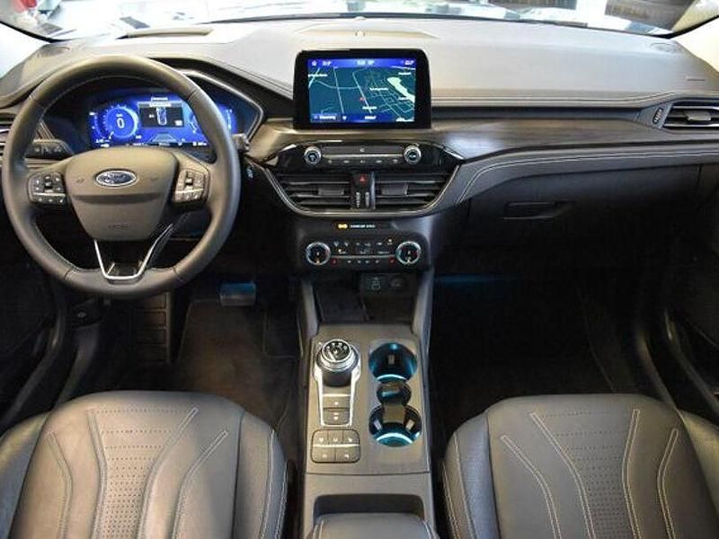 Gebraucht Ford Kuga Vignale 120 PS (88 kW) 2023 Blau SUV