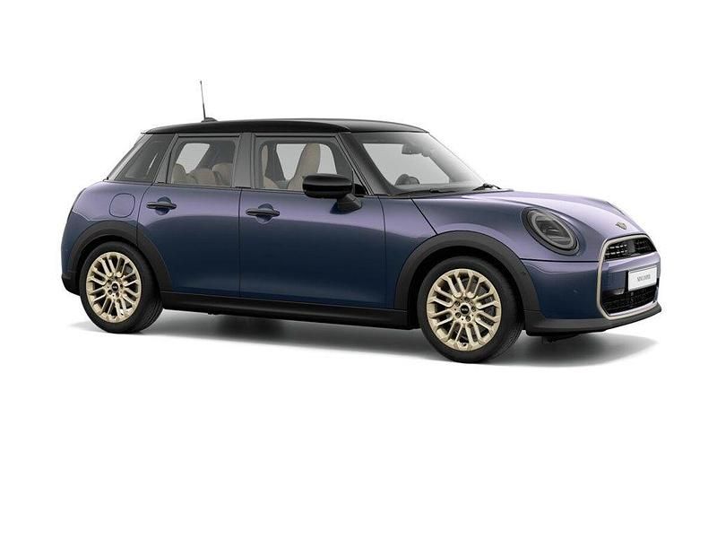 Gebraucht Mini Cooper Favoured 156 PS (114 kW) 2024 Dunkelblau Kleinwagen