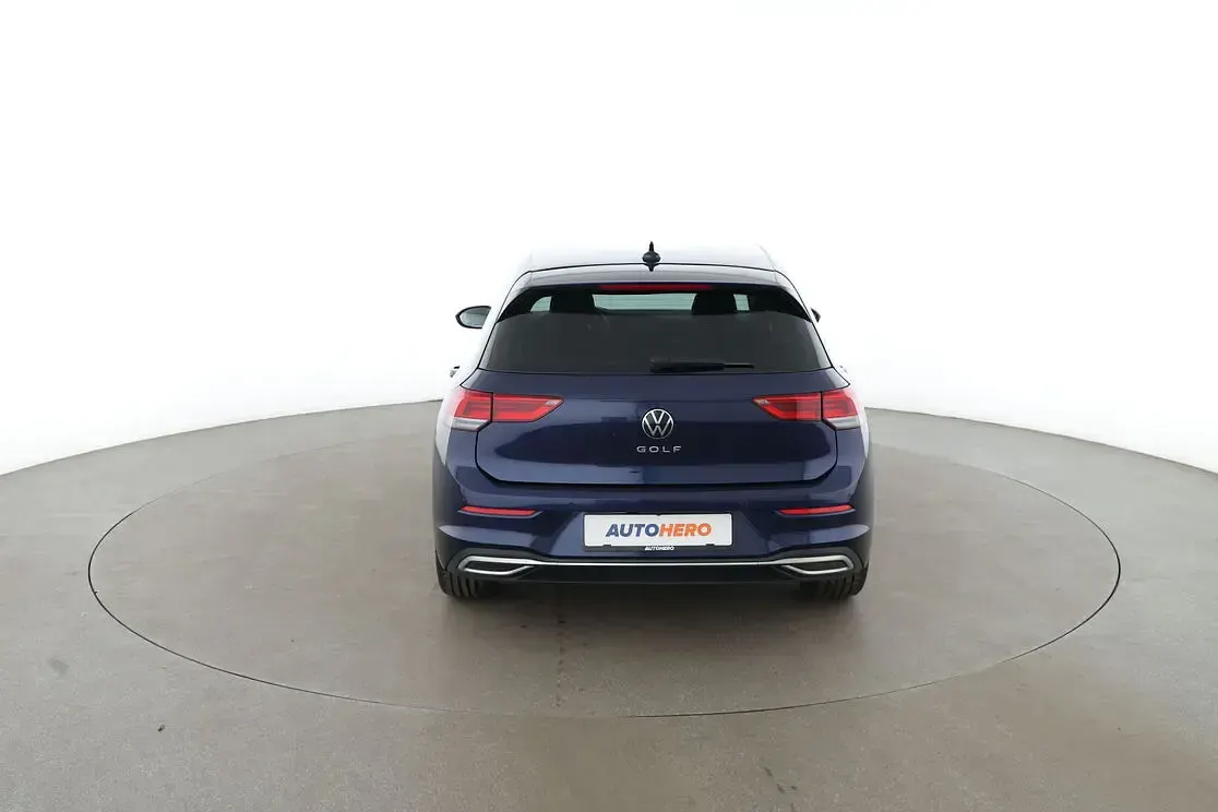 Gebraucht VW Golf VIII Style 150 PS (110 kW) 2023 Blau Limousine