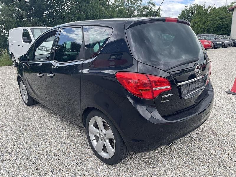 Gebraucht Opel Meriva Innovation 131 PS (96 kW) 2011 Schwarz Van / Kleinbus