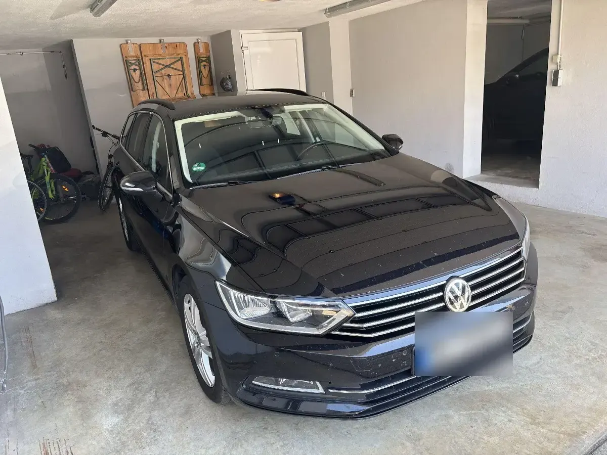 Gebraucht VW Passat Comfortline 150 PS (110 kW) 2016 Schwarz Kombi