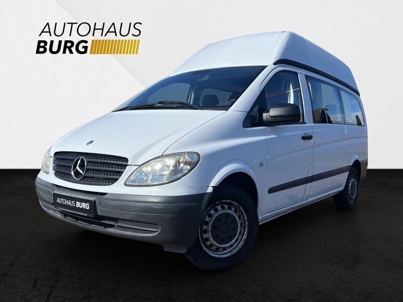 Weiß Gebraucht 2011 Mercedes Vito Van / Kleinbus | 11.199 € (Teuer) - Bild 1/4