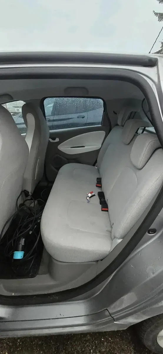 Używany Renault Zoe 42 kW (58 KM) 2014 Szary Hatchback