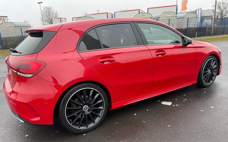Gebraucht Mercedes A220 AMG line 190 PS (139 kW) 2019 Rot Limousine